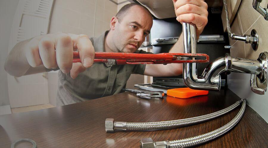 Professional expert plumbing services in Edmore, MI